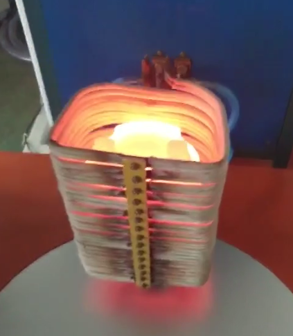 宏创高频:铸铁模具预热工艺的优化之道(图1) 宏创高频:铸铁模具预热工艺的优化之道(图1)